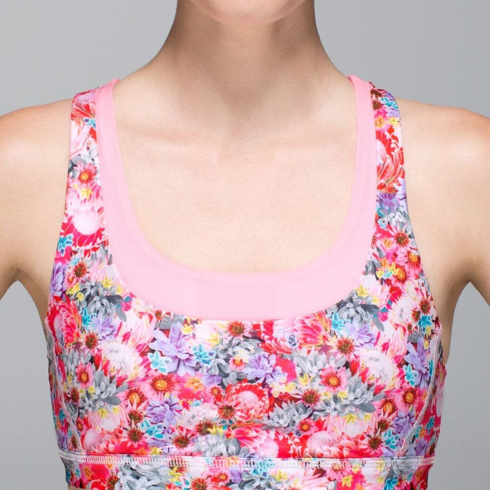Lululemon Run: Stuff Your Bra Floral size 6